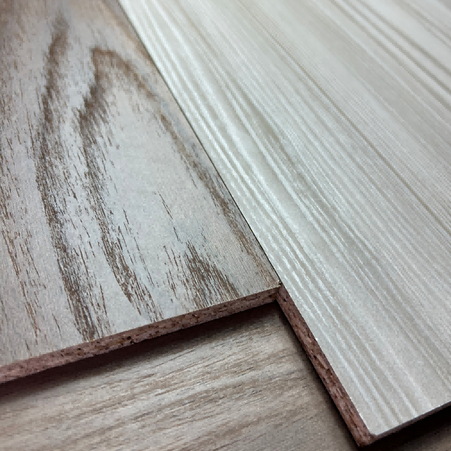 Synchronized Chipboard